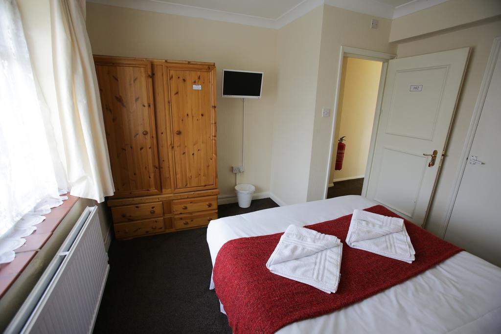 Manor House London Hotel Woodford Kültér fotó